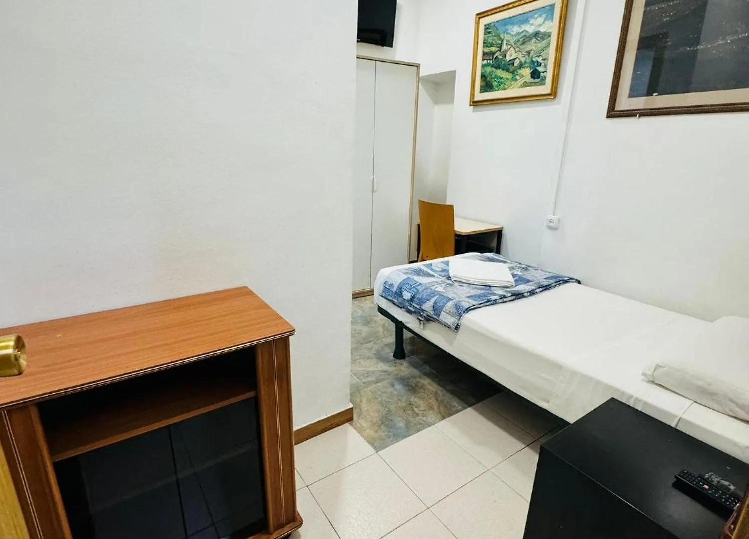 Guest house Hostal Mont Thabor Barcelona