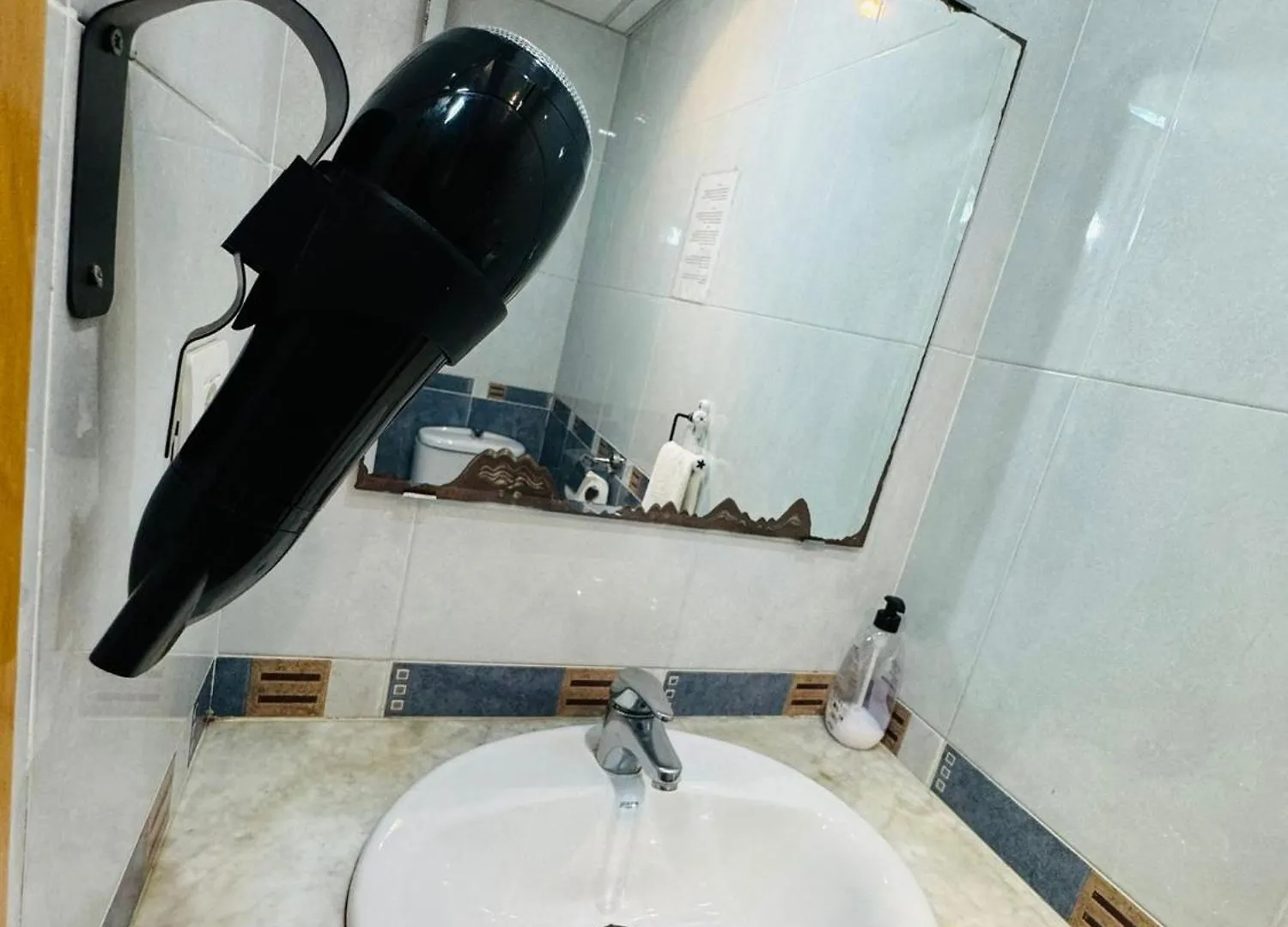 Guest house Hostal Mont Thabor Barcelona