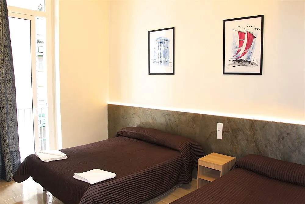 Hostal Mont Thabor Barcelona Guest house